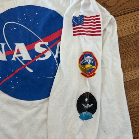 White NASA long sleeve with graphics down both sleeves - Picture 4 of 4